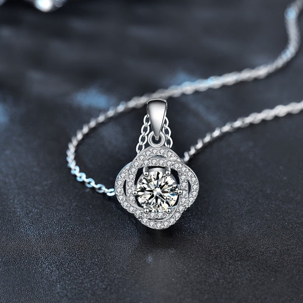 Elegant Diamond Style Pendant with Chain – Luxury Sparkling Necklace